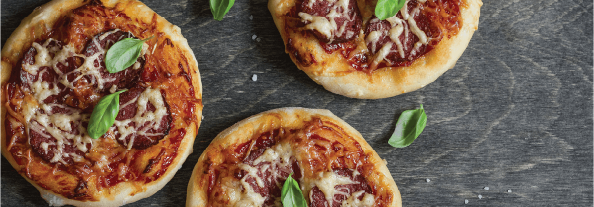 Мини пици с пеперони